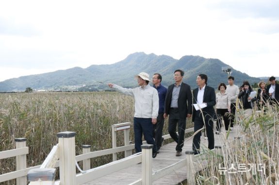 아이들이 주인공 되는 강진만 춤추는 갈대축제 개막