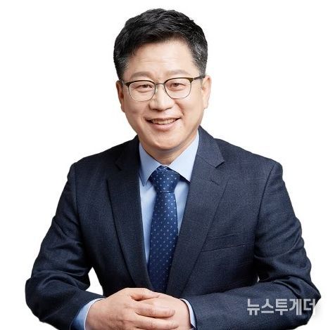 안호영 국회의원(국회 기후에너지환경노동위원장, 전북 완주·진안·무주)