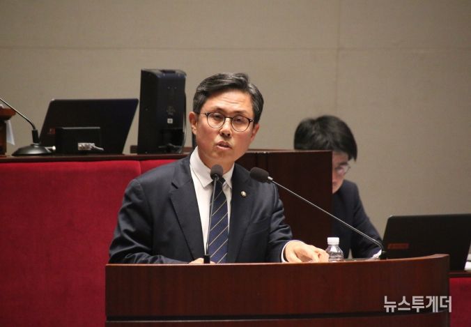 안도걸 의원(광주 동남을, 더불어민주당 정책위 상임부의장)