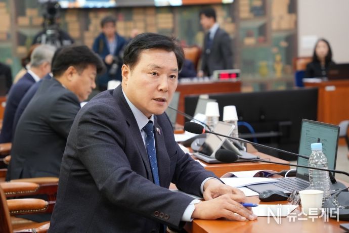 더불어민주당 조계원 국회의원(전남 여수을)